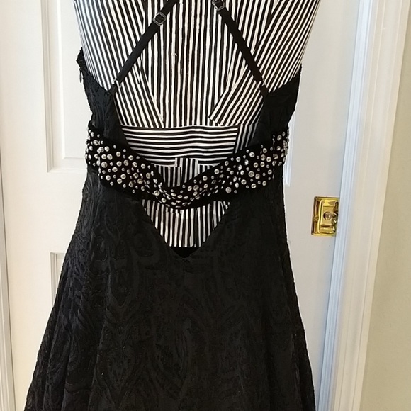 BEBE Evening Gown w/train. Sz Med - Picture 4 of 5